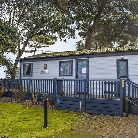 Stunning Cliff Top Cottage - Uk48809 Lowestoft Exterior photo